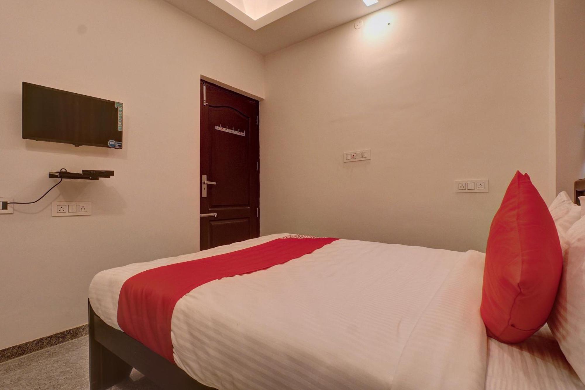 Hotel O Blue Moon Singanallur Exterior photo